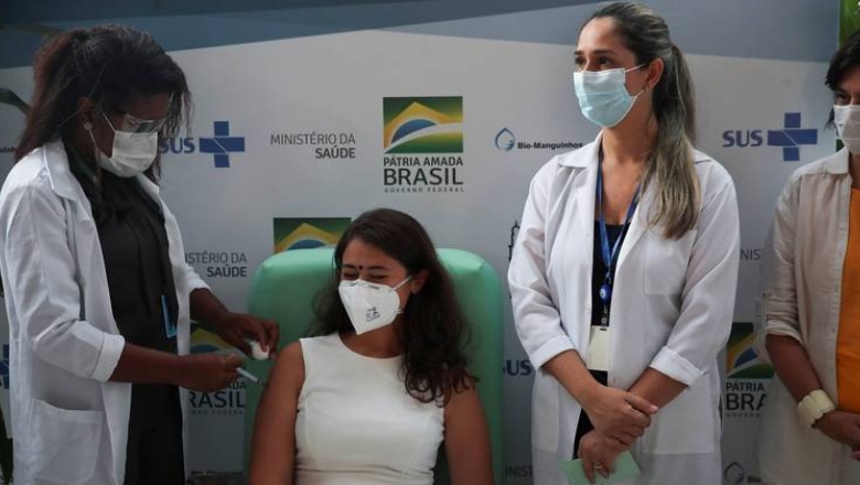 Com mais de 604 mil doses, Brasil é o 16º país em ranking de vacinação