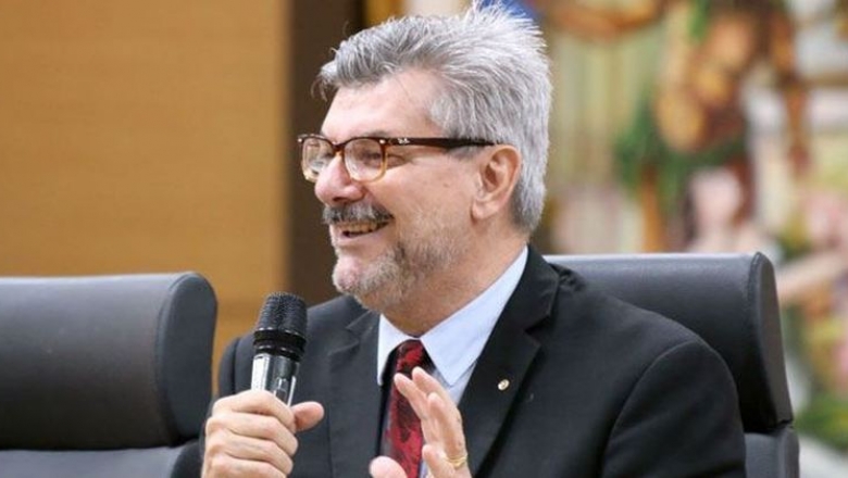 Ministro do STJ, Marco Buzzi é internado com covid-19 em Brasília