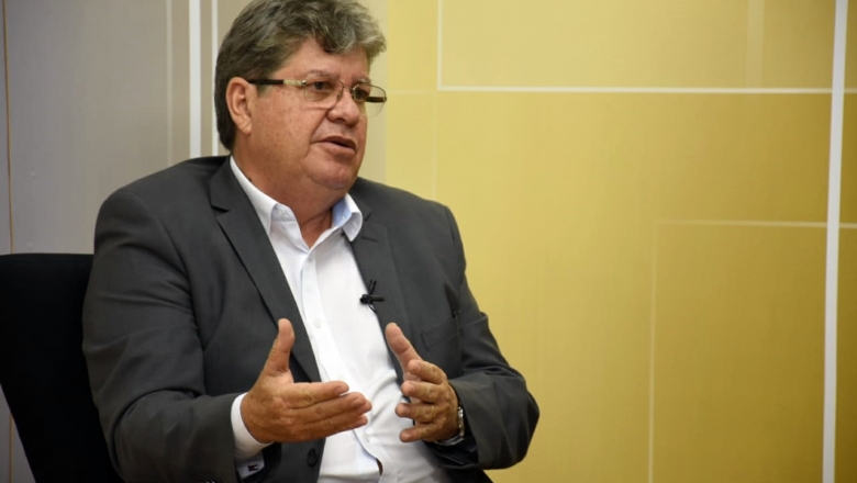 Governador da Paraíba confirma retorno do PT a sua base política e comenta posição do PP