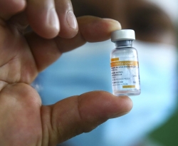 Avião da China chega a SP com insumos para 8,6 milhões de vacinas