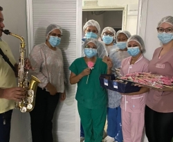 Hospital Regional de Piancó homenageia pacientes de alta da Covid-19 com “Árvore da Vida”