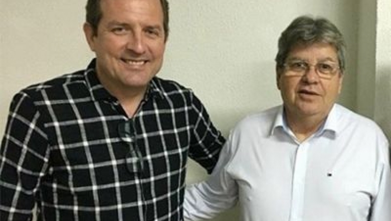 Tyrone autoriza mais R$ 1 milhão para compra alimentos e João Azevêdo confirma entrega de 100 mil cestas básicas