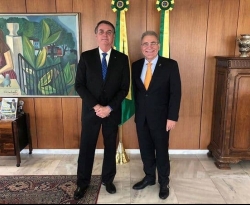 Bolsonaro dá posse a Marcelo Queiroga como ministro da Saúde