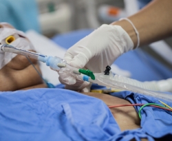 Alta de casos de covid traz medo da intubação; especialistas orientam