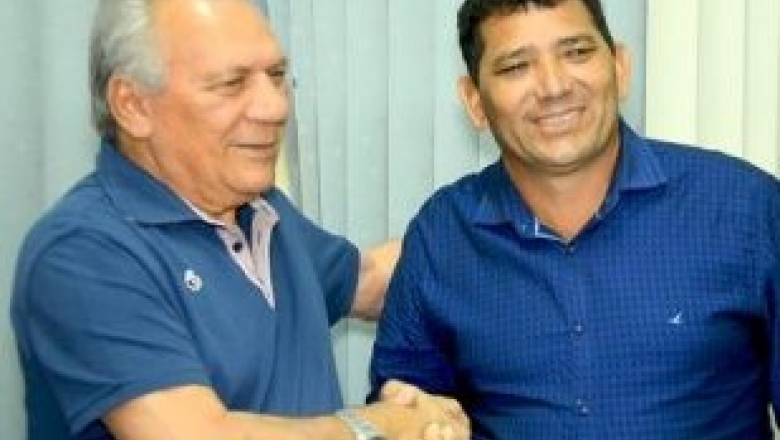 Pressão de vice-prefeito de Cajazeiras não funcionou e paz volta a reinar com Zé Aldemir- por Gilberto Lira