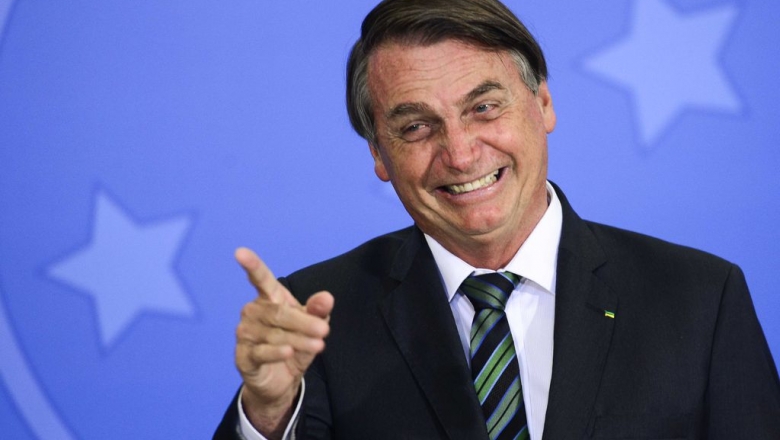 Bolsonaro pode disputar 2022 pelo Partido da Mulher ou pelo PRTB