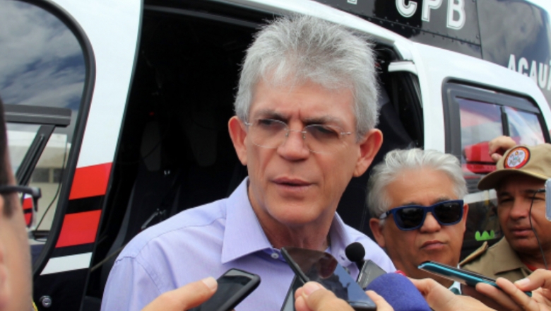 TCE reprova contas de Ricardo Coutinho e relator aponta improbidade administrativa