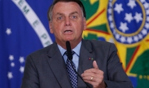 Bolsonaro diz que 'errou' sobre TCU, mas defende que há supernotificação de mortes