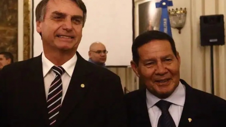 TSE avalia que há condições para cassação da chapa Bolsonaro-Mourão