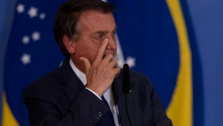 Bolsonaro dará R$ 100 mi para policial comprar casa; ministério é contra
