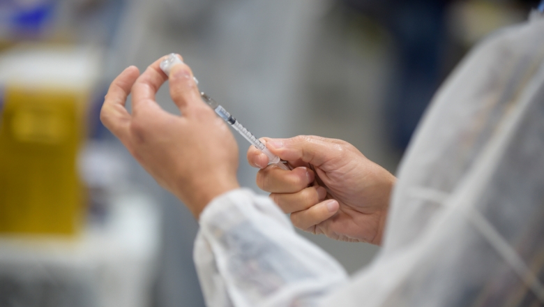 Ministério prevê aplicação de uma dose de vacina contra Covid no público de 18 a 60 anos em 2022