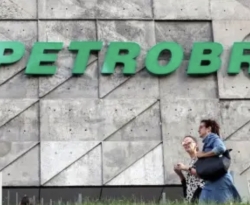 Após fala de Bolsonaro, Petrobras diz que não antecipa reajustes de preços