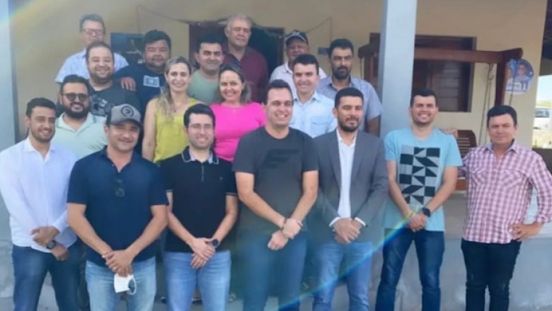 Em uma semana, prefeito de Triunfo se reúne com Jr. Araújo, Lindolfo Pires e faz almoço para Michel Henrique