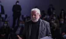 Lula diz que vai decidir sobre candidatura 'entre fevereiro ou março'