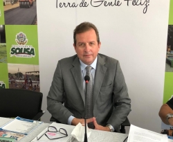 Prefeito de Sousa assina termo de adesão ao Programa Garantia-Safra durante coletiva, e beneficia 2.600 agricultores