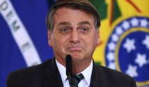 Sem dar detalhes, Bolsonaro promete reduzir preço dos combustíveis