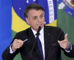 Bolsonaro diz que 12 ministros devem sair do governo para disputar eleições