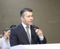 Leonardo Gadelha: "O PSC não vai fechar questão em torno de um único nome. Eu estou propenso votar em Efraim"