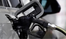 Redução na gasolina para distribuidoras começa a valer nesta sexta-feira (29)