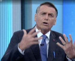 "O sistema todo está contra mim", alega Bolsonaro em debate na Globo