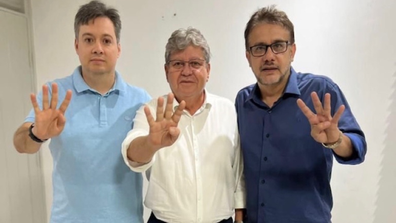 Após acertar apoio a Pedro Cunha Lima, deputado Jr. Araújo recua e decide permanecer com João Azevêdo; entenda