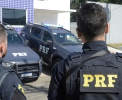 Moraes intima diretor da PRF a parar imediatamente operações sobre transporte público de eleitores 