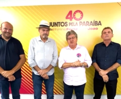 Em vídeo, João Azevêdo anuncia apoio de Jeová Campos; deputado diz que segue orientação do PT