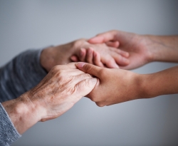 Desaparecimento de idosos: confira cuidados que a família deve adotar