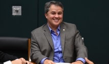 27 senadores eleitos em outubro tomam posse dia 1º de fevereiro; Efraim Filho assume cadeira de Nilda Gondim