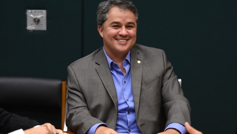 27 senadores eleitos em outubro tomam posse dia 1º de fevereiro; Efraim Filho assume cadeira de Nilda Gondim