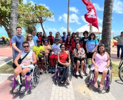 Por meio de emenda impositiva, Wilson Filho faz entrega de cadeiras de rodas personalizadas em João Pessoa
