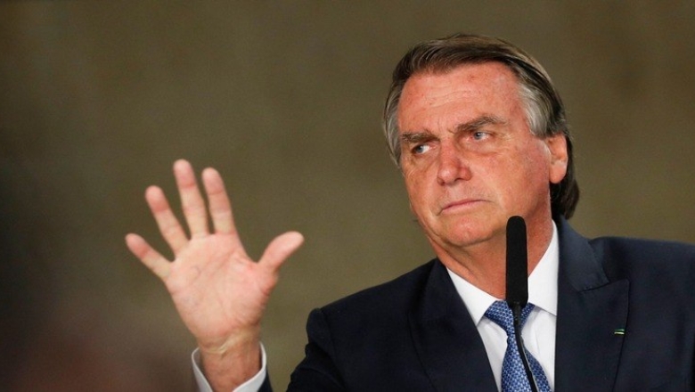 Bolsonaro afirmou a aliados que ficou em silêncio em reunião e que plano de golpe era “coisa de maluco”