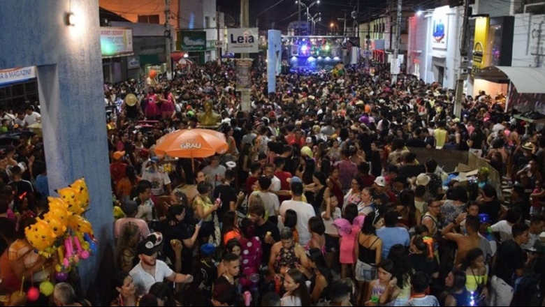 Cajazeiras na rua outra vez: primeiro Carnaval pós-Covid, blocos animam foliões e corredor da folia começa com shows; confira