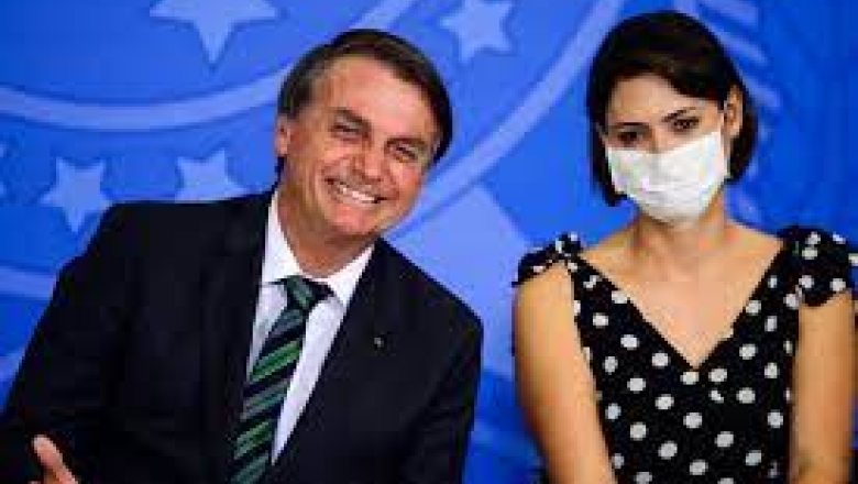 Ofício diz que Bolsonaro tentou pegar joias 2 dias antes de ir aos EUA