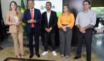Piso dos professores: reajuste de 14,95% será a partir de junho, anuncia governador do Ceará