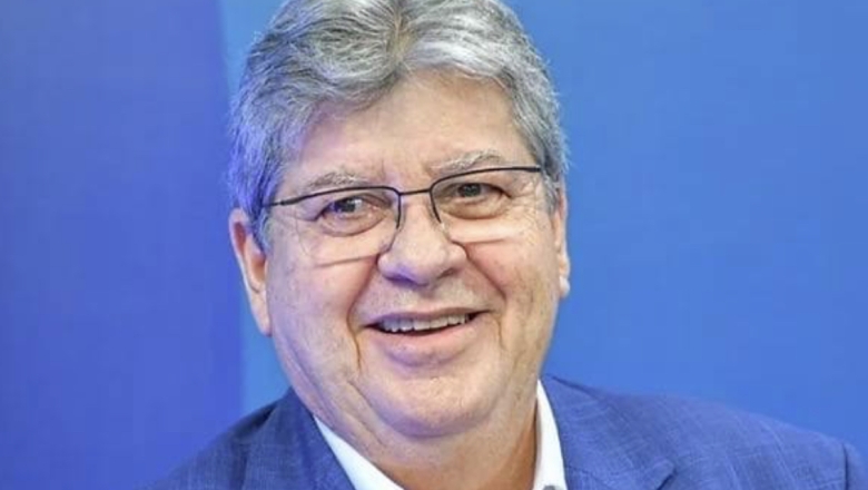 João Azevêdo lança programa Alfabetiza Mais Paraíba e autoriza a retomada das obras da Educação Básica
