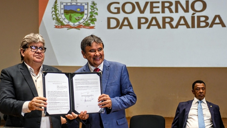 João Azevêdo e ministro Wellington Dias firmam parcerias de R$ 77 milhões para ações de combate à fome