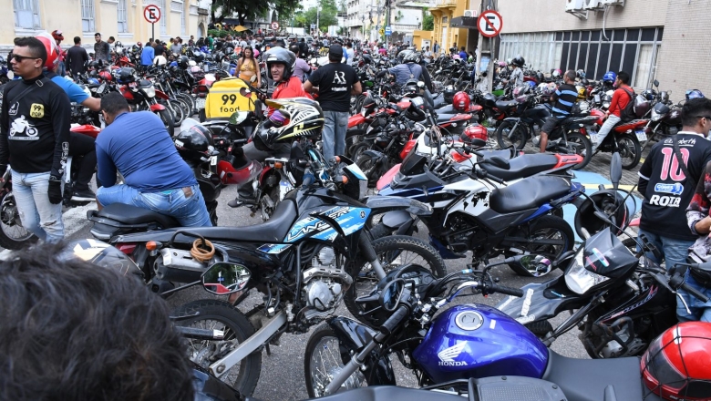 Projeto que regulamenta mototaxistas em João Pessoa será votado no segundo semestre
