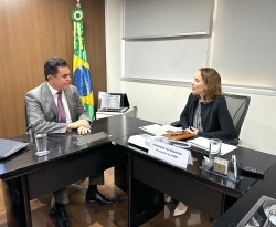 Deputado Wilson Santiago vai ao FNDE e reivindica recursos para municípios da Paraíba