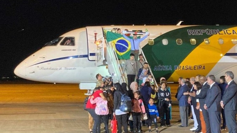 Críticas de Lula na chegada de repatriados incomoda comunidade judaica