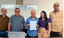 Cajazeiras - prefeito Zé Aldemir assina termo de adesão ao programa Seguro Safra