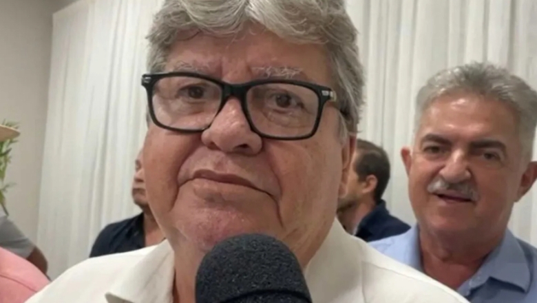 João Azevêdo afasta neutralidade em Cajazeiras: “Na política tem que ter lado”