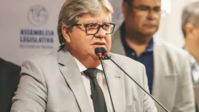 João Azevêdo anuncia programa que amplia tratamento contra o câncer