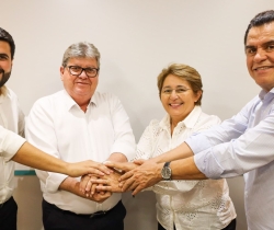 Candidata à reeleição, prefeita de Uiraúna deixa MDB e se filia ao PSB 