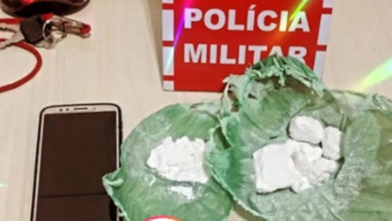 Polícia Militar prende homem de 44 anos com drogas na zona sul de Cajazeiras