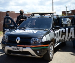 Polícia deflagra operação contra grupo criminoso; 19 pessoas suspeitas foram presas em Cajazeiras, Cachoeira dos Índios e mais três cidades da PB e CE