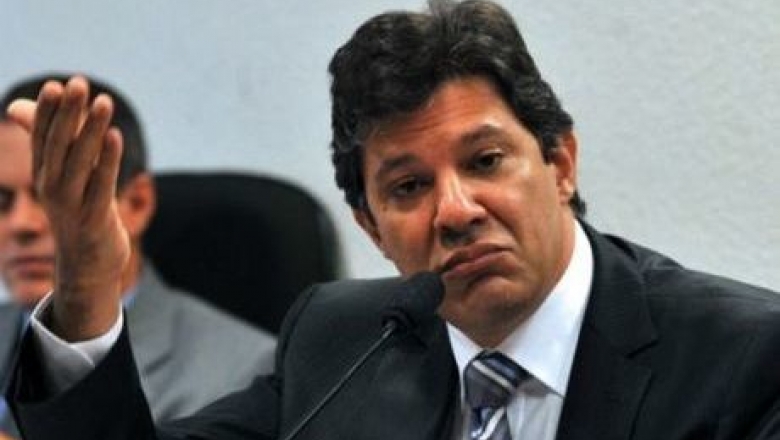  Haddad irá à Justiça contra mensagens e quer impugnar Bolsonaro