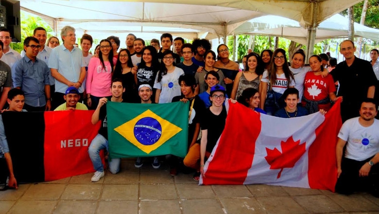 Gira Mundo: Mais 100 alunos da rede estadual embarcam para o Canadá