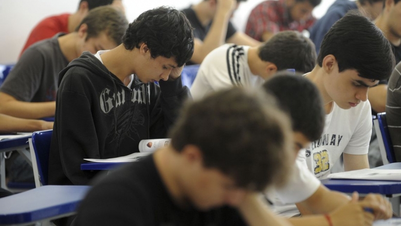 Paraíba tem 147.181 inscritos no Enem; jovens e pardos são maioria