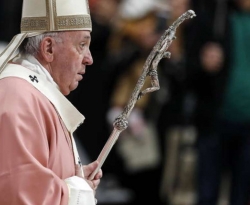 Papa acaba com "segredo pontifício" de casos de pedofilia